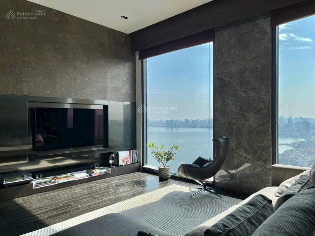 CỰC HIẾM! Toà ELDORADO 85M 2pn2wc Full nội thất, ban công Đông Nam, View trọn Hồ Tây. Giá 16 tỷ.