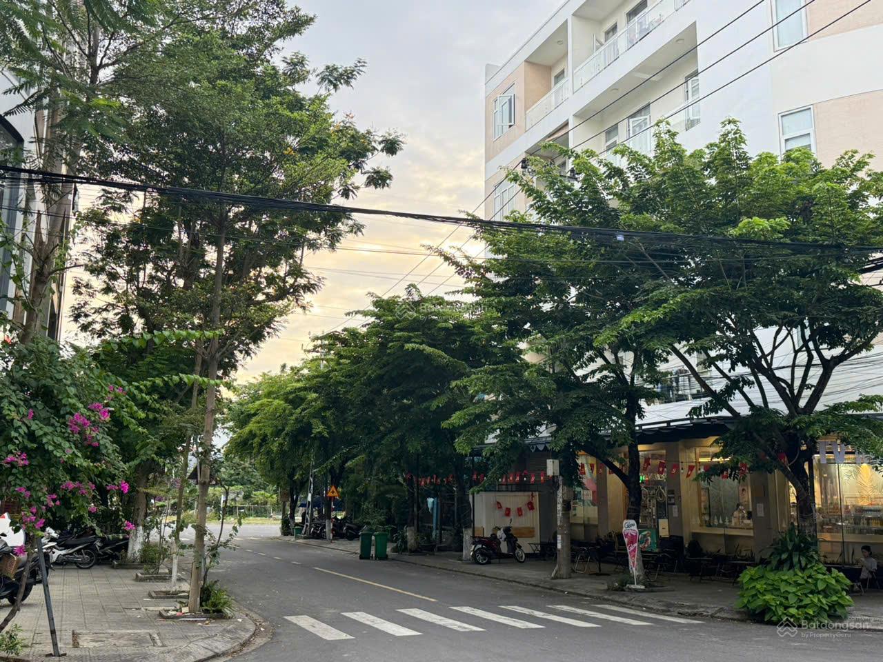 Bán nhà 2 tầng đường Hoài Thanh, DT 80m2, đường 7,5m, giá 11,x tỷ