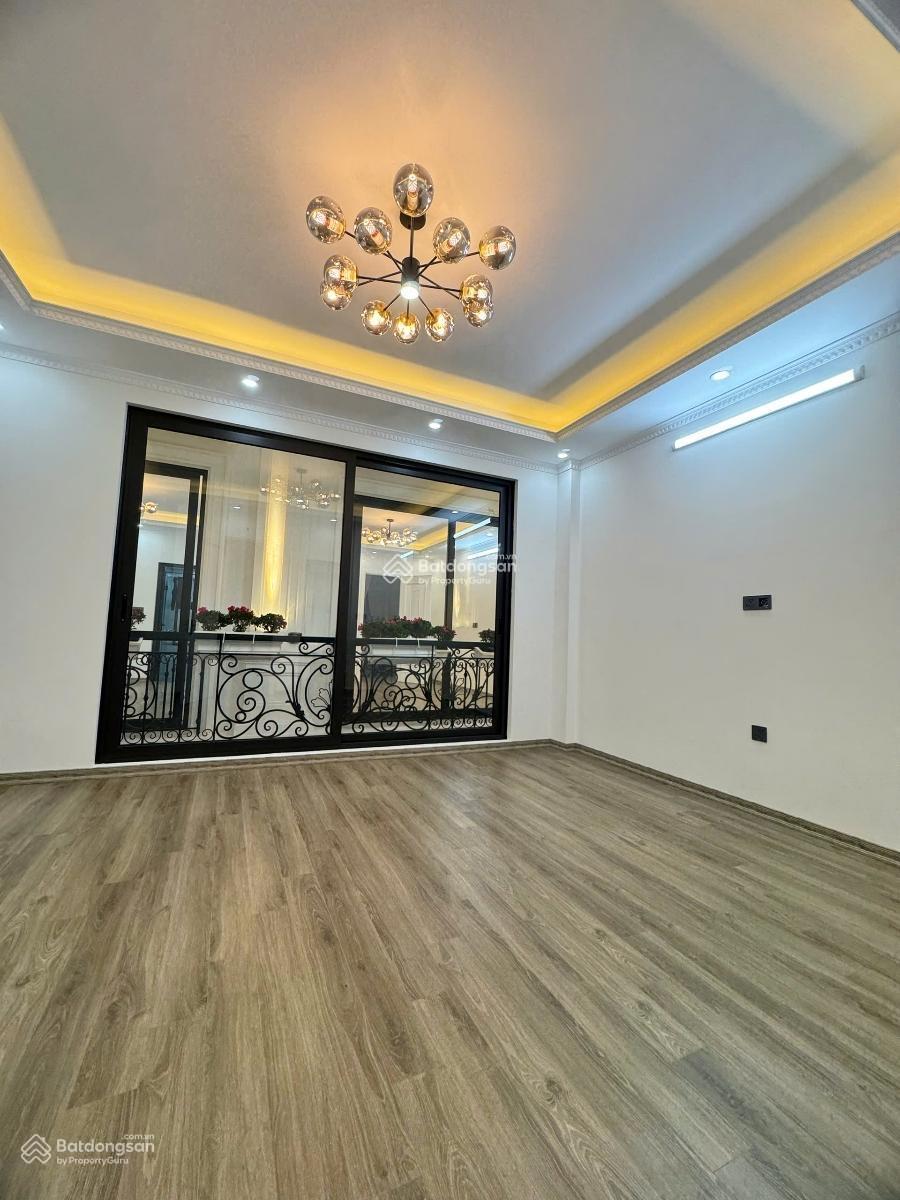 Chính chủ cần bán gấp căn nhà vị trí mặt ngõ 193 Trung Kính, Yên Hòa, Cầu Giấy DT 54m2 giá 30.5 tỷ