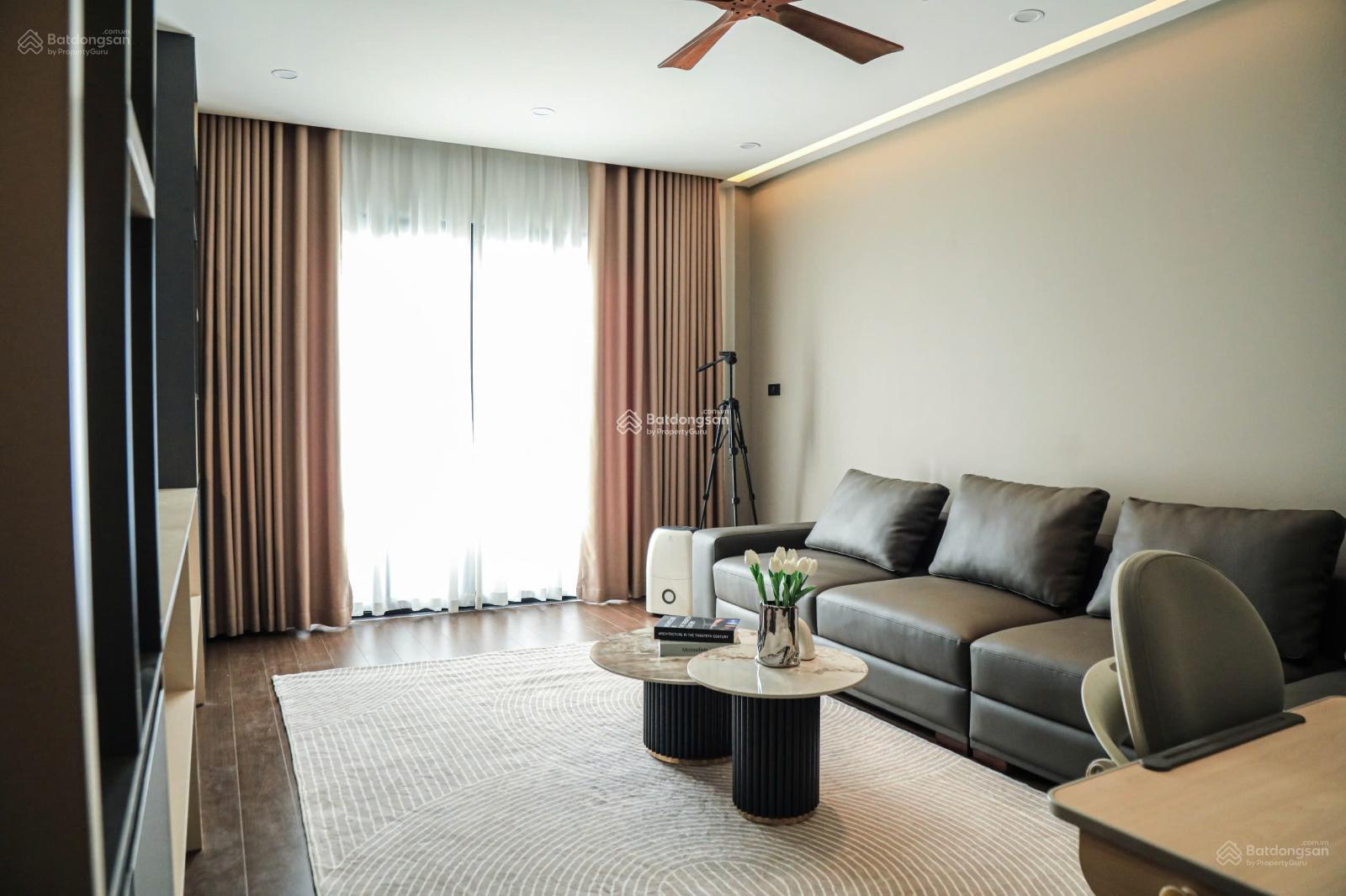 Chính chủ cần bán gấp căn nhà vị trí mặt ngõ 193 Trung Kính, Yên Hòa, Cầu Giấy DT 54m2 giá 30.5 tỷ