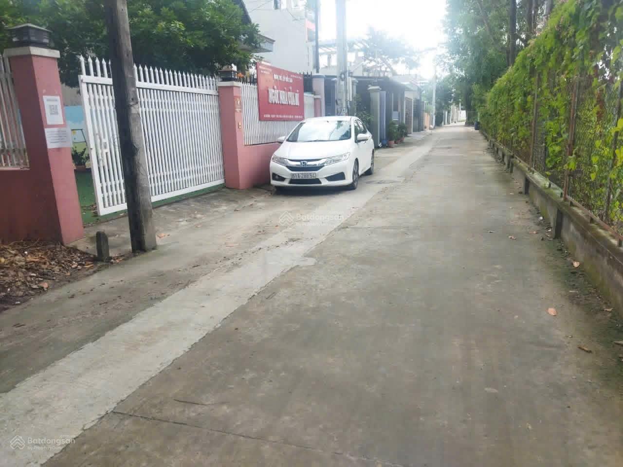 Nhà vườn trệt lầu ngang 10m Phú Mỹ cũ (Phường Bình Dương-TP.HCM) nhánh DX047 thông DX001 vị trí đẹp