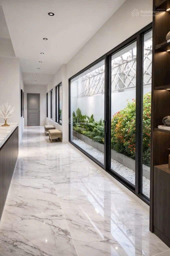 Biệt thự mini sân vườn 2 tầng tăng full nội thất đường xe hơi Đào Tông Nguyên Biệt thự mini sân vườn 2 tầng tăng full nội thất đường xe hơi Đào Tông Nguyên