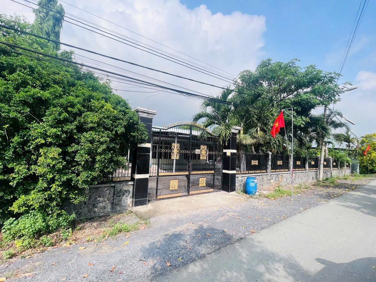 Bán lô đất tặng nhà vườn đường xe container gần KCN Đông Nam khu dân cư đông gần chợ, trường học Bán lô đất tặng nhà vườn đường xe container gần KCN Đông Nam khu dân cư đông gần chợ, trường học