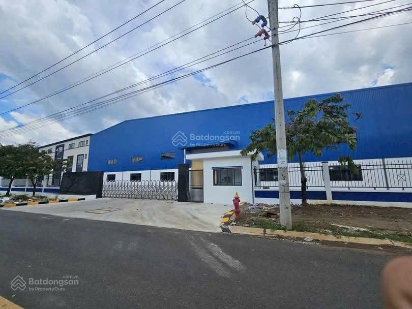 Cho thuê xưởng 7.000m2. Khuôn viên riêng. Trong khu công nghiệp Đồng Xoài, Bình Phước