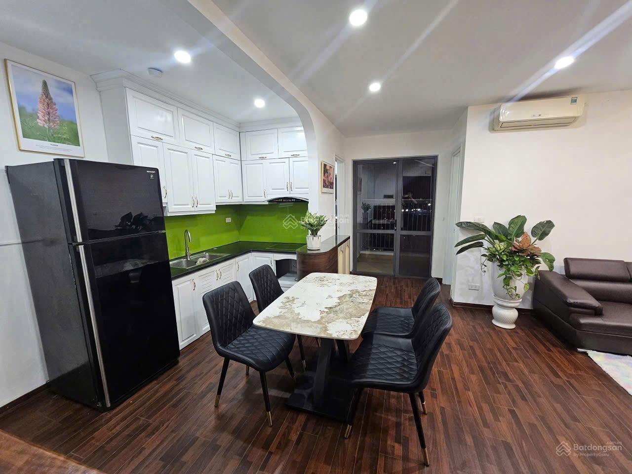 Chủ cần bán gấp căn 2 ngủ 2WC full nội thất đẹp giá rẻ chung cư Rice City Tây Nam Linh Đàm Hoàng M