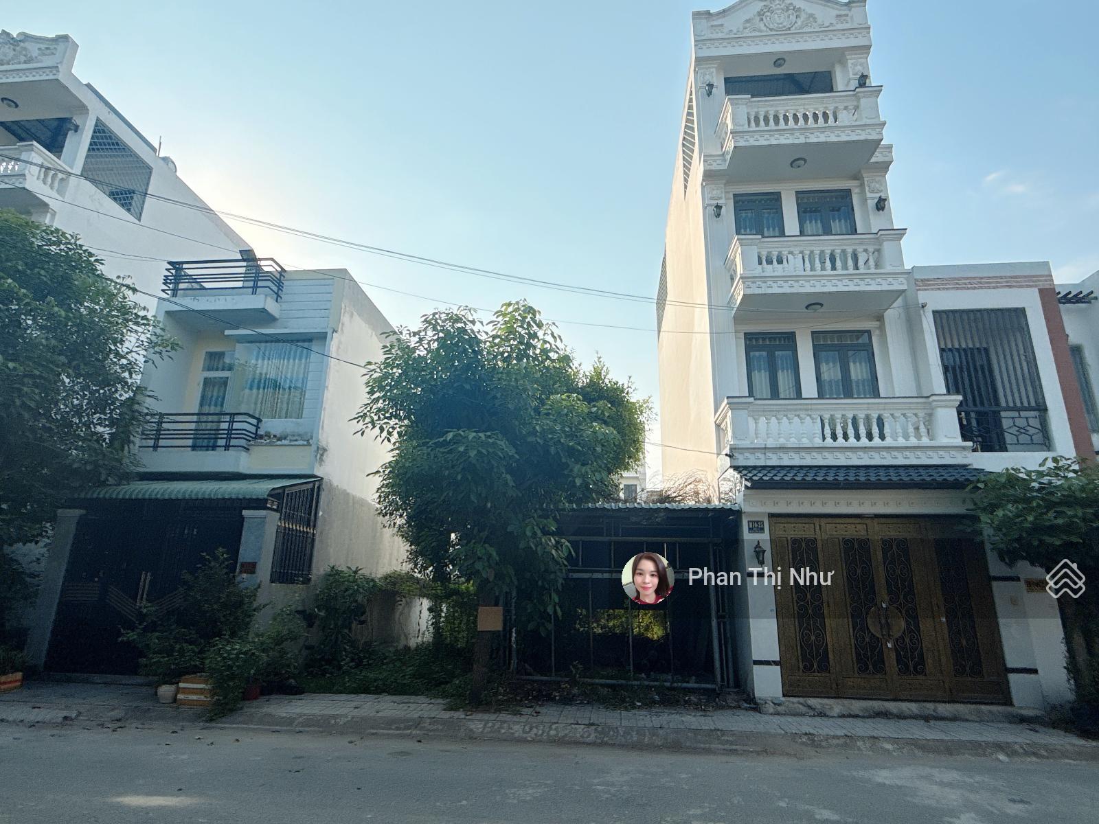 Lô đất đối diện công viên 3 Con Nai! Đẹp cao ráo! Sổ riêng! Đường D18! Nhà cửa đông kín