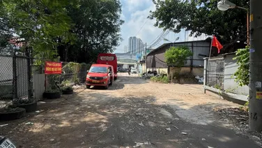 Bán Đất cách bến xe Miền Tây 300m