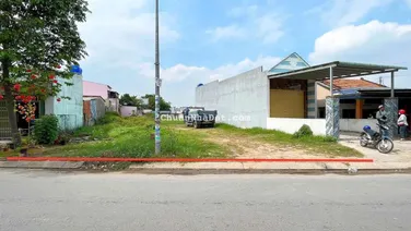 Mặt tiền đường Trần Quốc Thảo ngang 12m, sổ sẵn, sát bên chợ Chơn Thành kinh doanh mua bán hợp lý