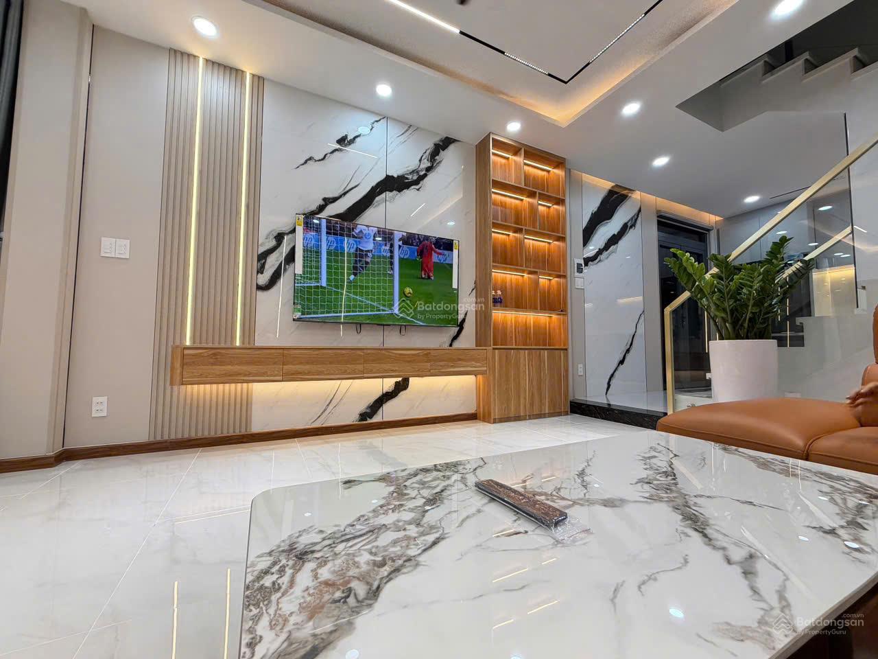 Bán nhà mới góc 2 mặt tiền kinh doanh siêu đẹp đường số 12, phường Bình Hưng Hòa, quận Bình Tân