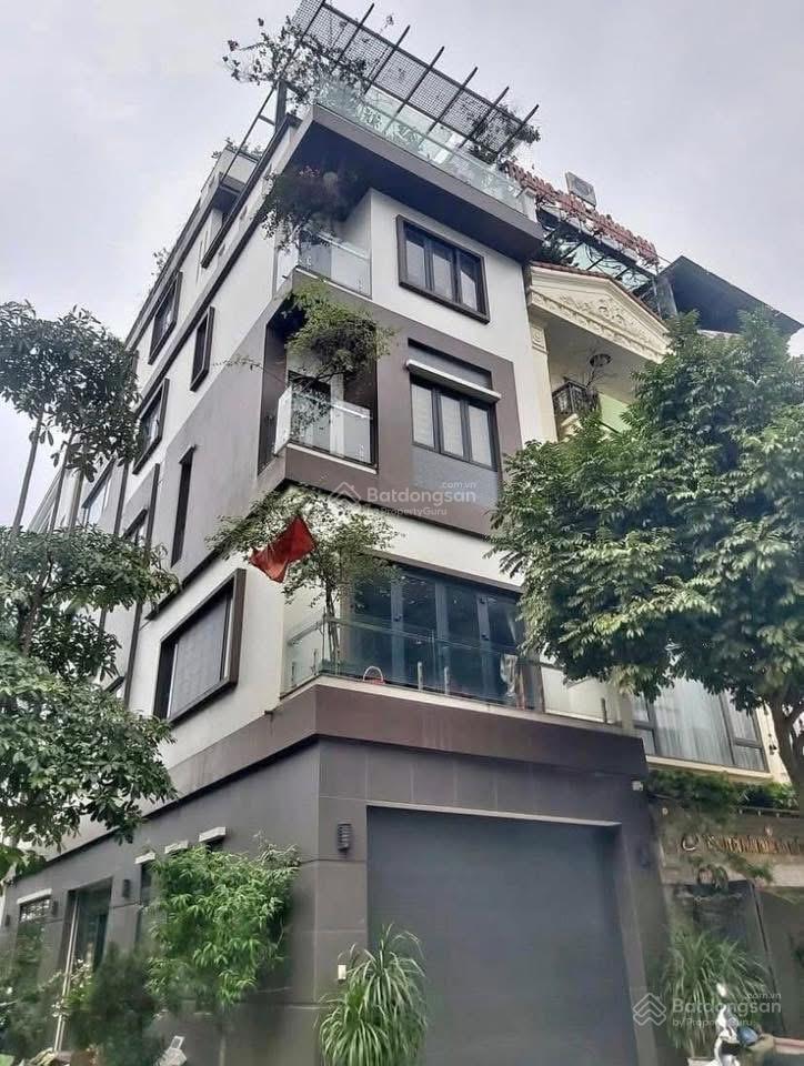 9 tầng mặt phố Ba Đình - kinh doanh thượng đỉnh - ở và cũng làm văn phòng lợi nhuận cao hàng tháng