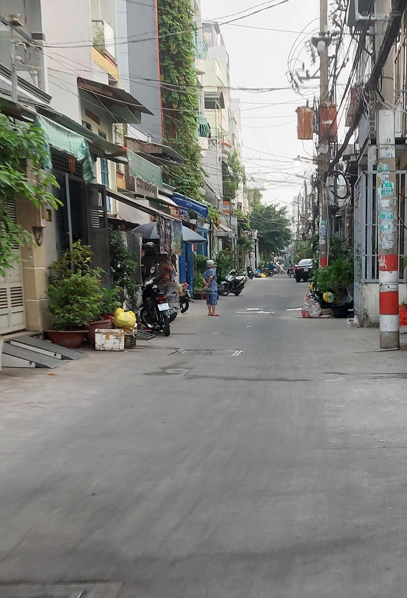 Xuất cảnh cần bán gấp lô đất diện tích lớn sát Chợ Trần Văn Quang