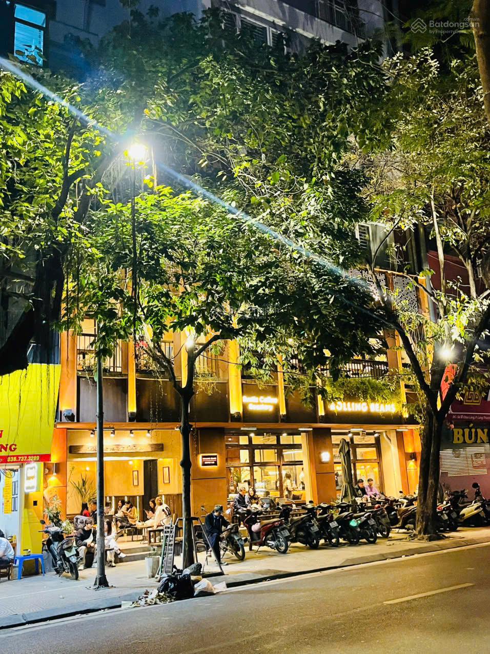 Cho thuê nhà phố Nguyễn Tuân 100m x 5 tầng mặt tiền 15m Call em Điện kẻo bỏ lỡ mặt bằng đẹp !