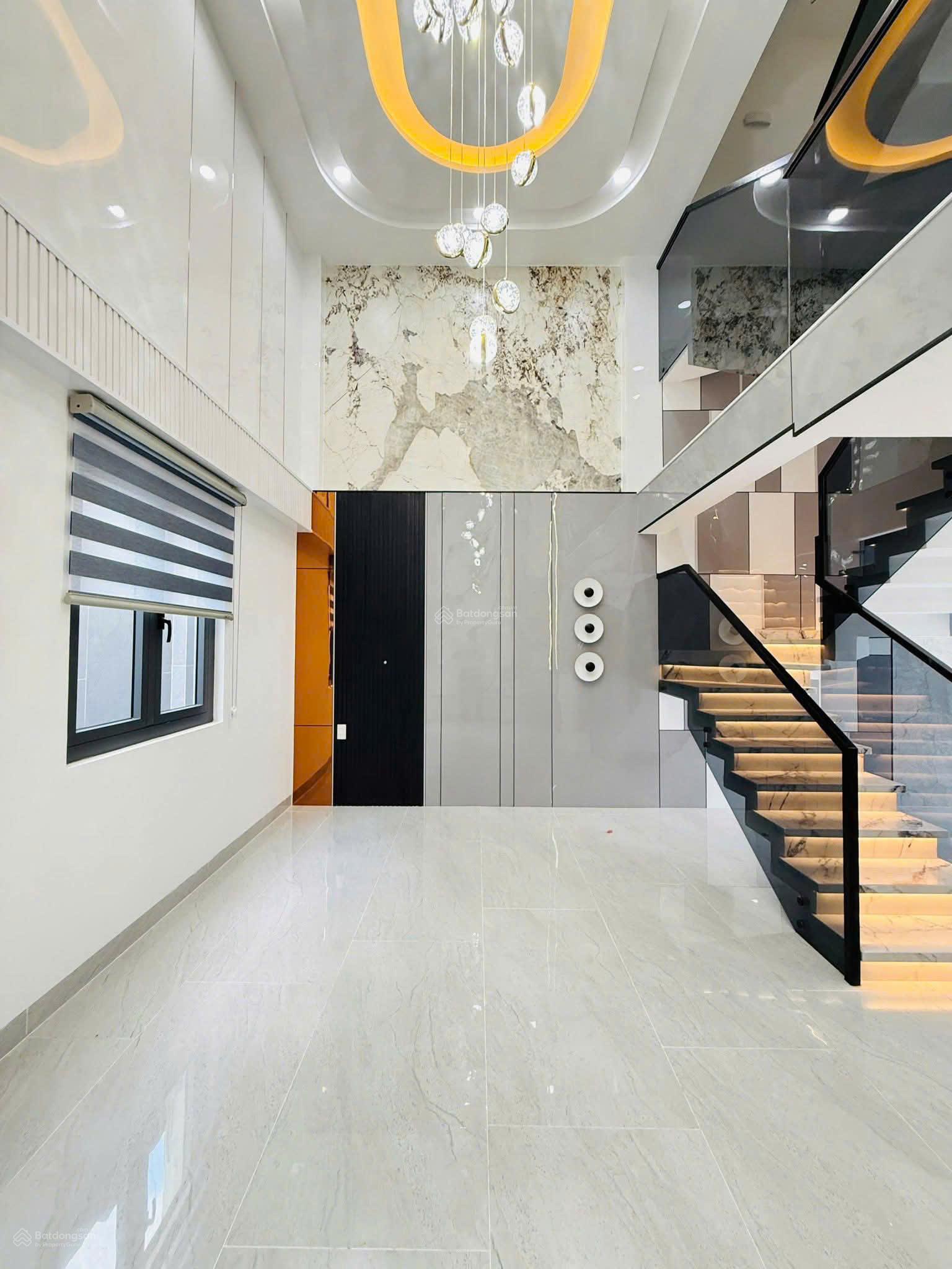 Nhà mới xây Phan Huy Ích - P. 12 gần Emart, diện tích 5,5mx15m, 4 lầu 4PN 6WC, 7,2 tỷ Nhà mới xây Phan Huy Ích - P. 12 gần Emart, diện tích 5,5mx15m, 4 lầu 4PN 6WC, 7,2 tỷ