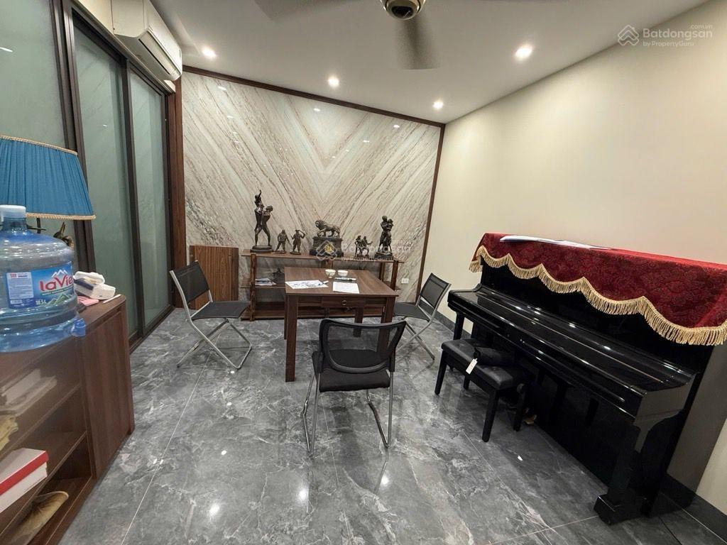 Nhà phố Ngọc Hà - Ba Đình - thang máy - nhà đẹp - tặng nội thất - 85 m2 - 8 tầng