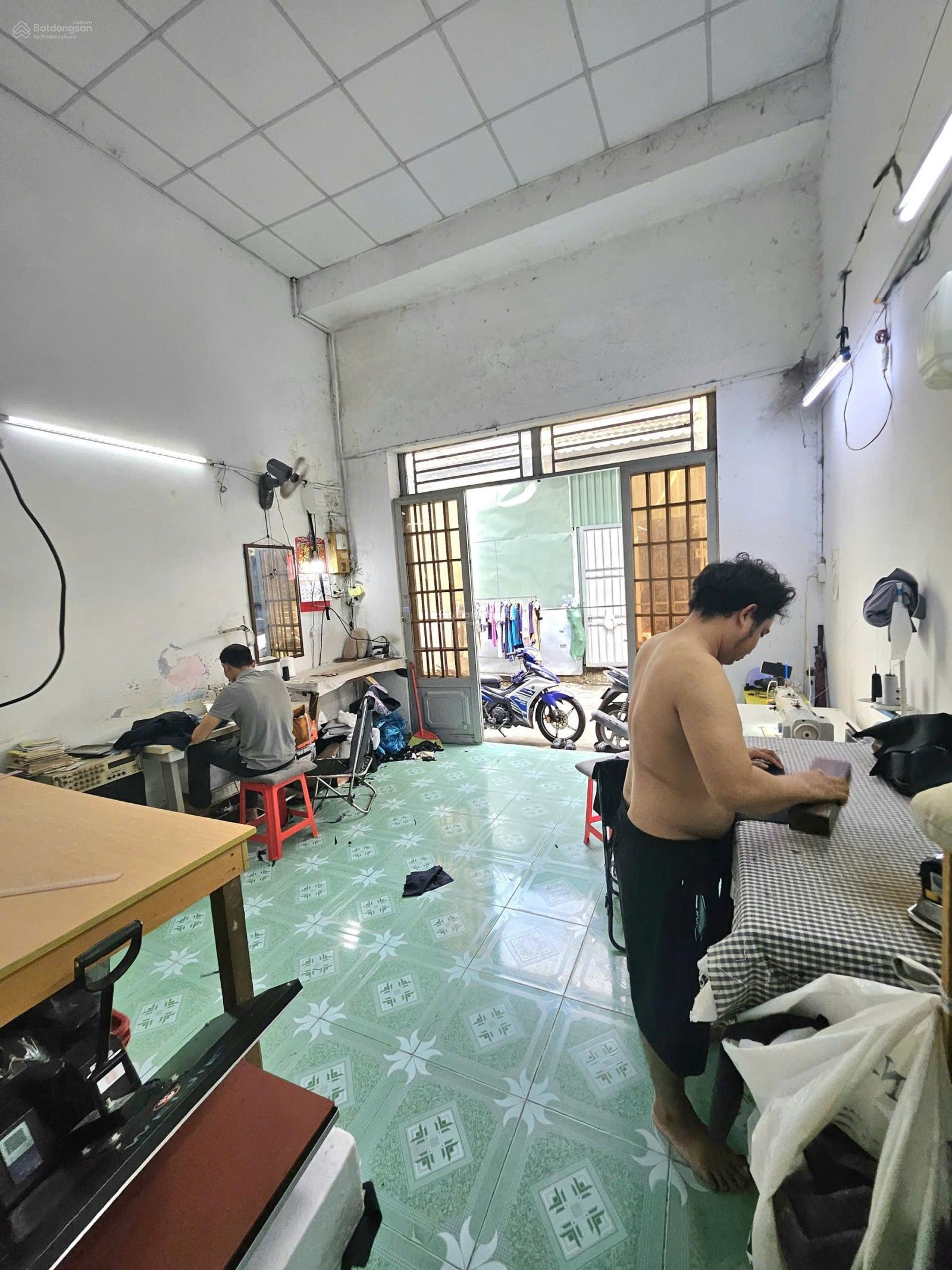 Bán nhà chính chủ - Hẻm xe hơi - đường Trường Chinh vào 100m - phường Tân Thới Nhất, Quận 12