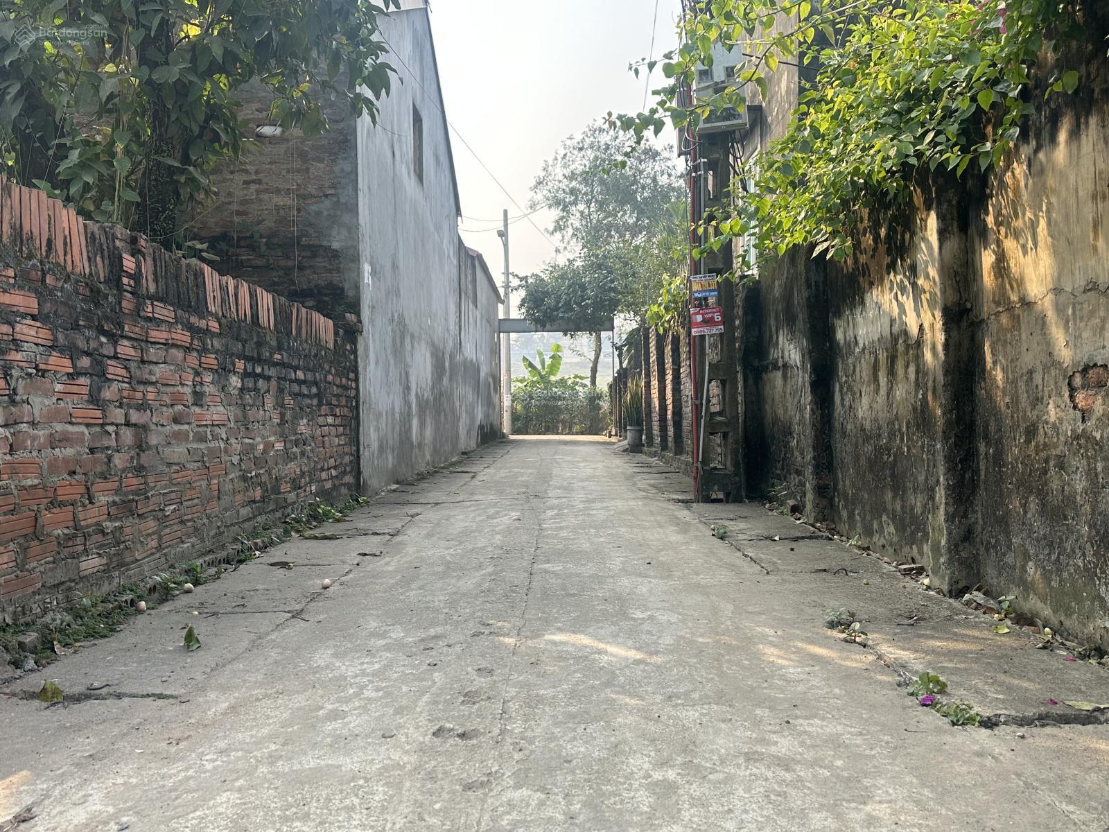 88m2 tại Văn Khê - Mê Linh giáp đường 48m và cầu Hồng Hà