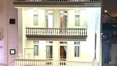 Bán khách sạn cách hồ Xuân Hương 200m đường Lý Tư Trọng Đà Lạt
