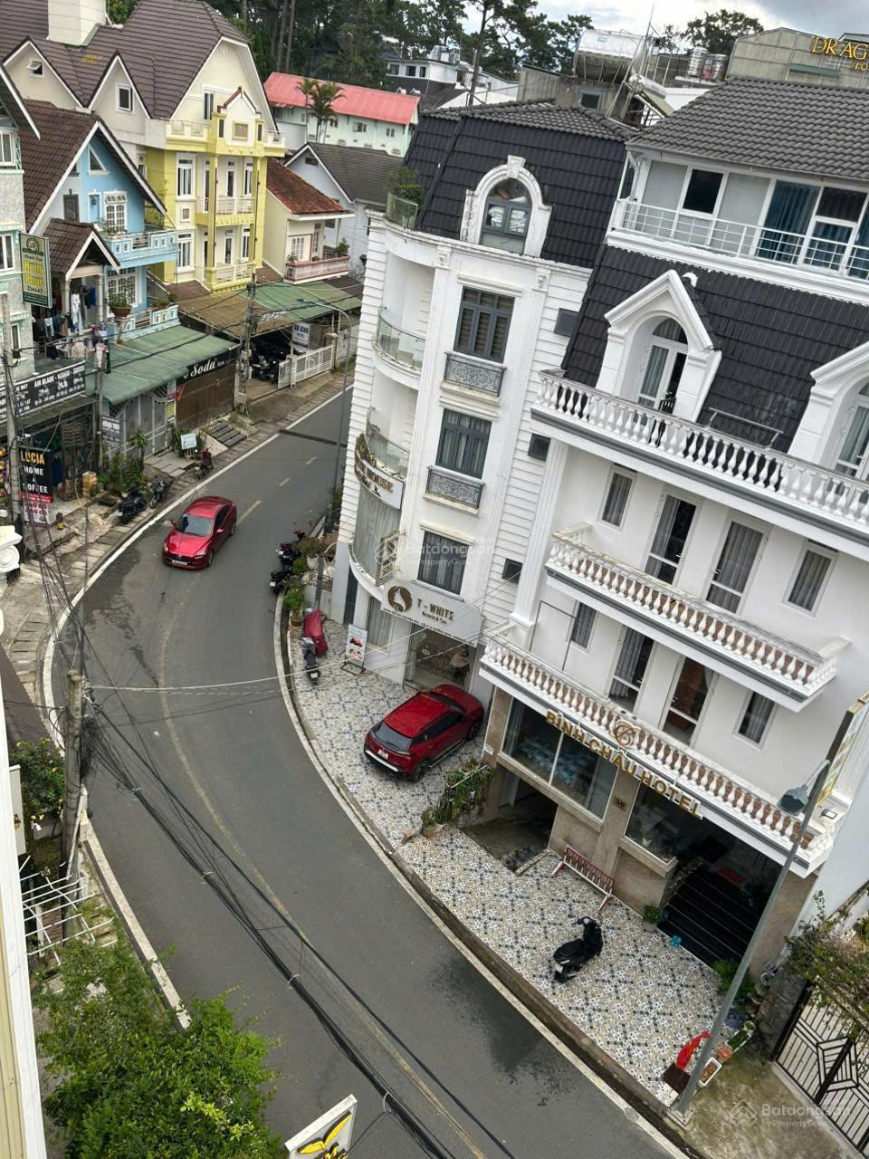 Bán khách sạn cách hồ Xuân Hương 200m đường Lý Tư Trọng Đà Lạt