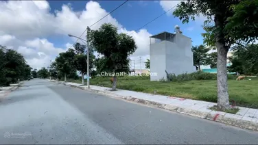 Đất sổ riêng , hướng đông 4x19 , Dân cư đông vui