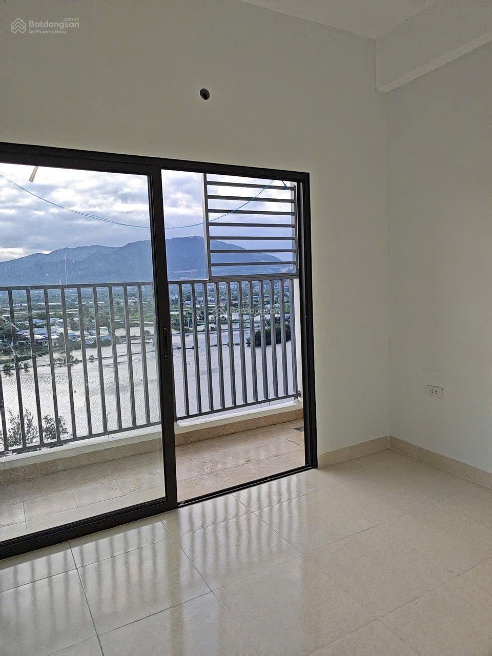 Bán căn góc 3 phòng ngủ toà SSH 07 Hà Quang 1 - 0395 050 *** Huy Hoàng