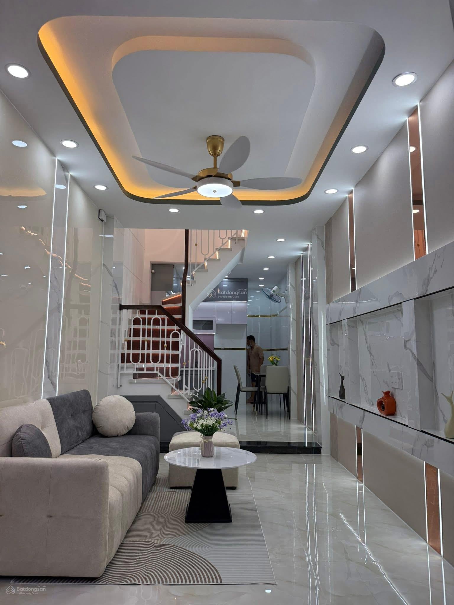 Nhà đẹp chính chủ bán thuộc đường Trần Thánh Tông p 15 Tân Bình DT 30 m trệt lầu hẻm3 m giá 4 tỷ 56