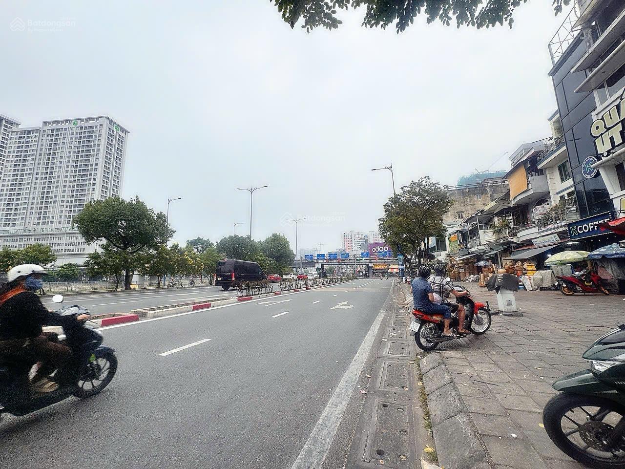 Siêu phẩm ngang lớn 15m*25m - bán nhà 3 tầng MTKD Võ Văn Kiệt, Q1 HDT đều 66tr/th căn góc 2 MT lớn