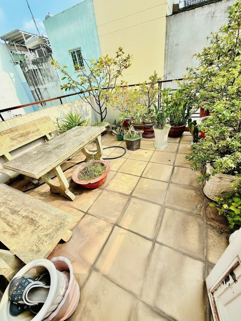 Bán nhà hẻm 3G căn góc Lê Hồng Phong Q5 - cách MT 30m - 4 tầng - giá 6.98 tỷ