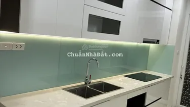 XAC THỰC - Bán chung cư F4 Trung Kính 80m2 - 3PN - full nội thất mới, có slot oto