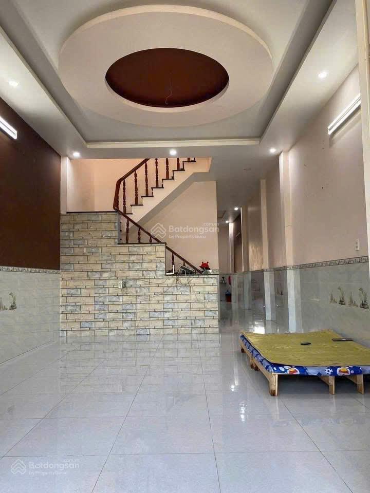 Cho thuê nhà Phú Mỹ P. Bình Dương, TP. HCM DTSD: 200m² đường nhựa 7m giá thuê: 12 triệu/tháng