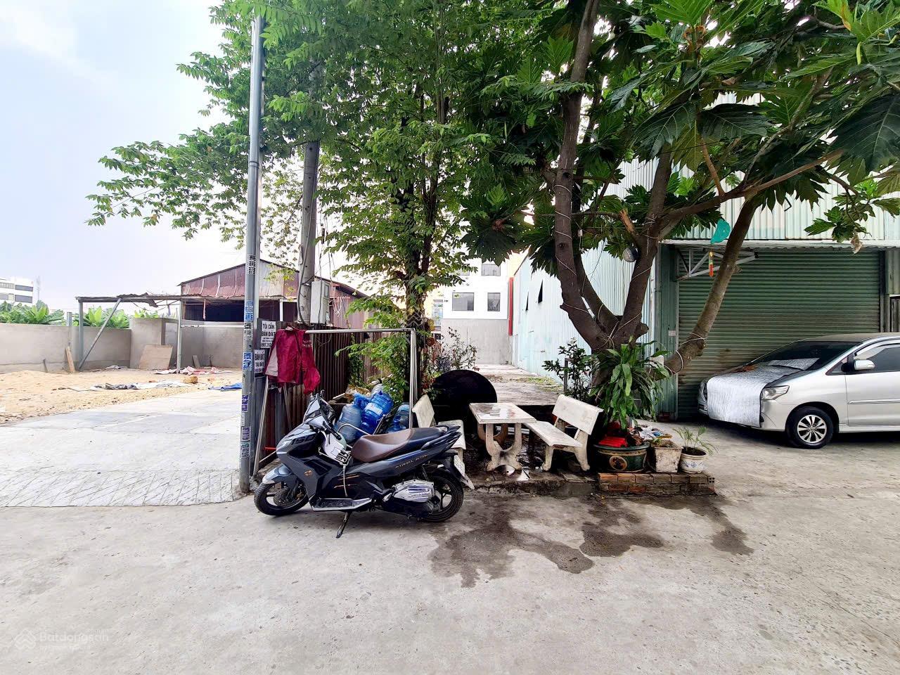 bán đất hẻm 105 vườn lài, đối diện ngân hàng Sacombank đi vào Diện tích : 159.8m2 ( 5.8x28m) bán đất hẻm 105 vườn lài, đối diện ngân hàng Sacombank đi vào Diện tích : 159.8m2 ( 5.8x28m)