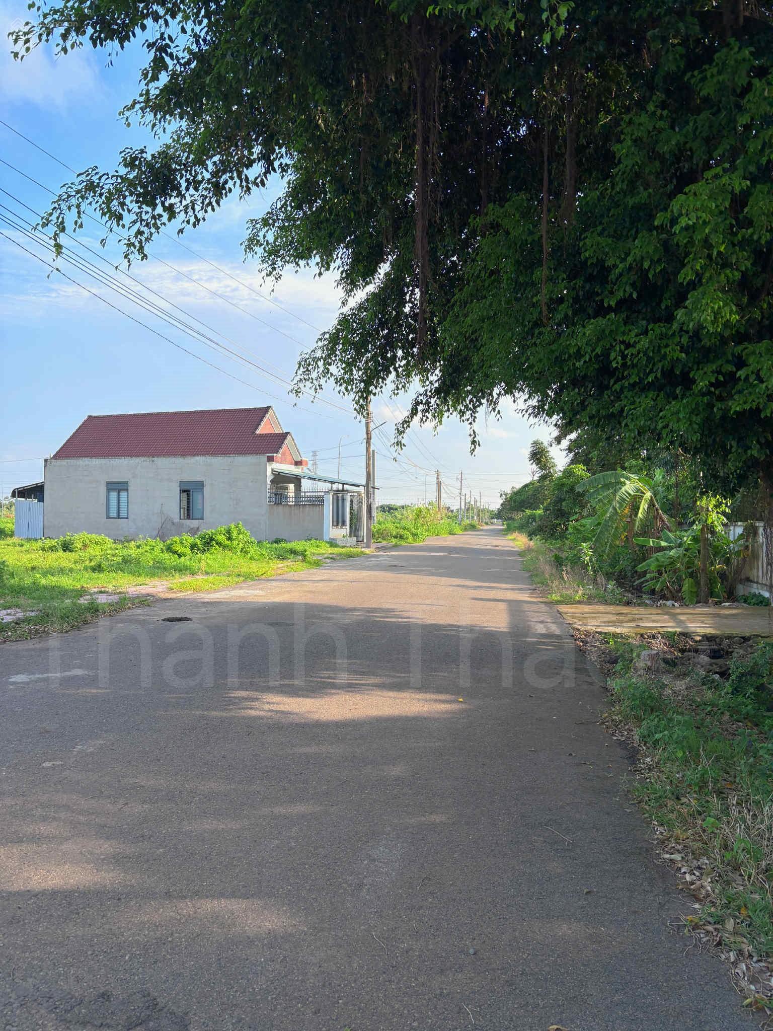 Bán gấp giá tốt đất Hòa Long trung tâm - gần vòng xoay cao tốc