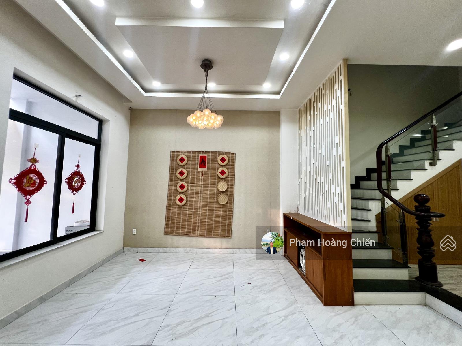 Cho thuê nhà phố Lakeview City, DT 5x20m giá 29 triệu full nội thất, 4PN 5WC, hướng Chính Tây Cho thuê nhà phố Lakeview City, DT 5x20m giá 29 triệu full nội thất, 4PN 5WC, hướng Chính Tây