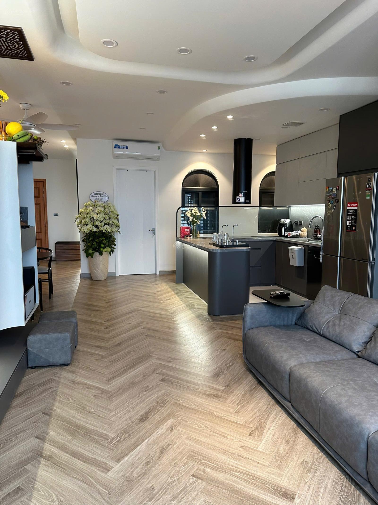 Giá chỉ hơn 6 tỷ căn hộ 2N2W tại The Garden Hills, 99 Trần Bình. Sẵn sổ, full đồ