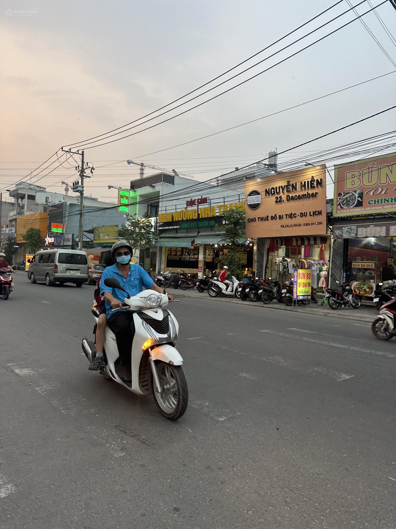 Bán nhà visip1 BD, đường D6 kinh doanh, ngay trường học, thu nhập 17,5triệu tháng,0366 236 *** Bán nhà visip1 BD, đường D6 kinh doanh, ngay trường học, thu nhập 17,5triệu tháng,0366 236 ***