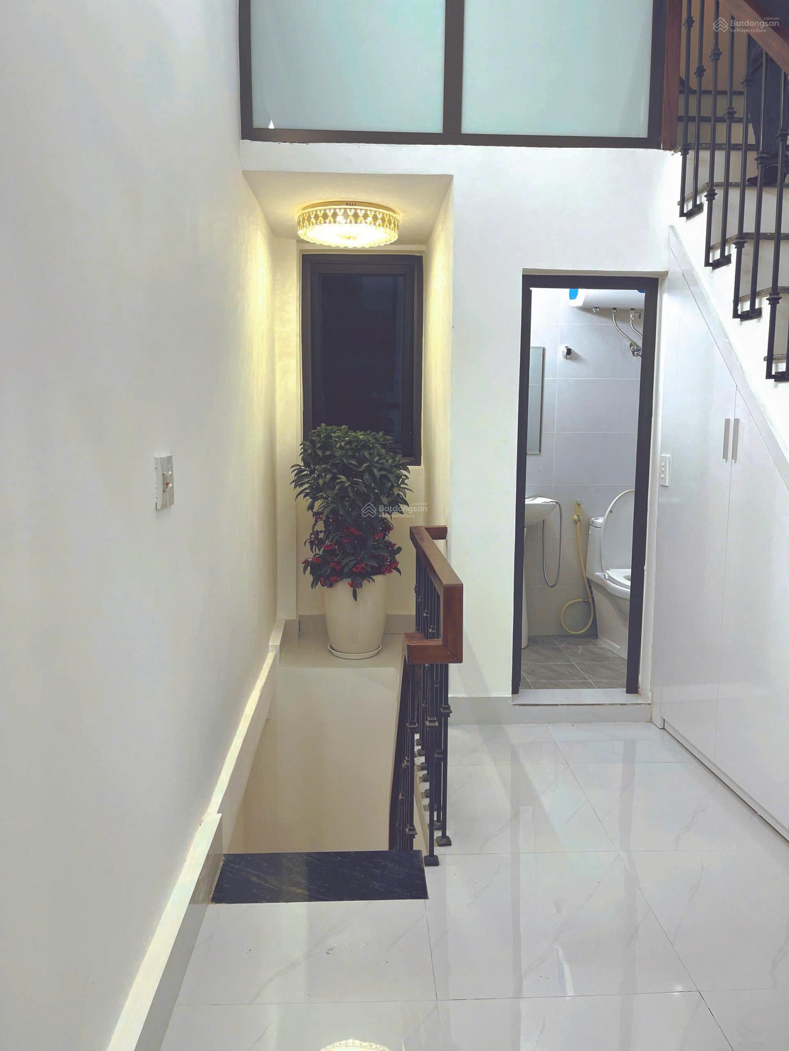 Bán nhà 4tỷ8 DT: 20/25m2 x 4,5 tầng cách phố Tôn Đức Thắng 50m