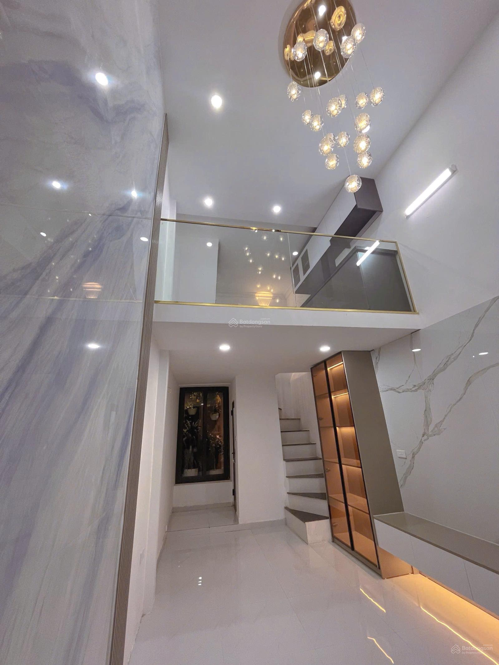 Bán nhà 4tỷ8 DT: 20/25m2 x 4,5 tầng cách phố Tôn Đức Thắng 50m