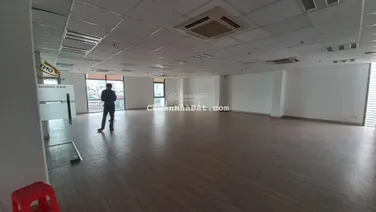 Văn Phòng Đường Hoàng Văn Thụ ,Phường 4 ,Quận Tân Bình DT 200m2 giá 55 triệu /tháng