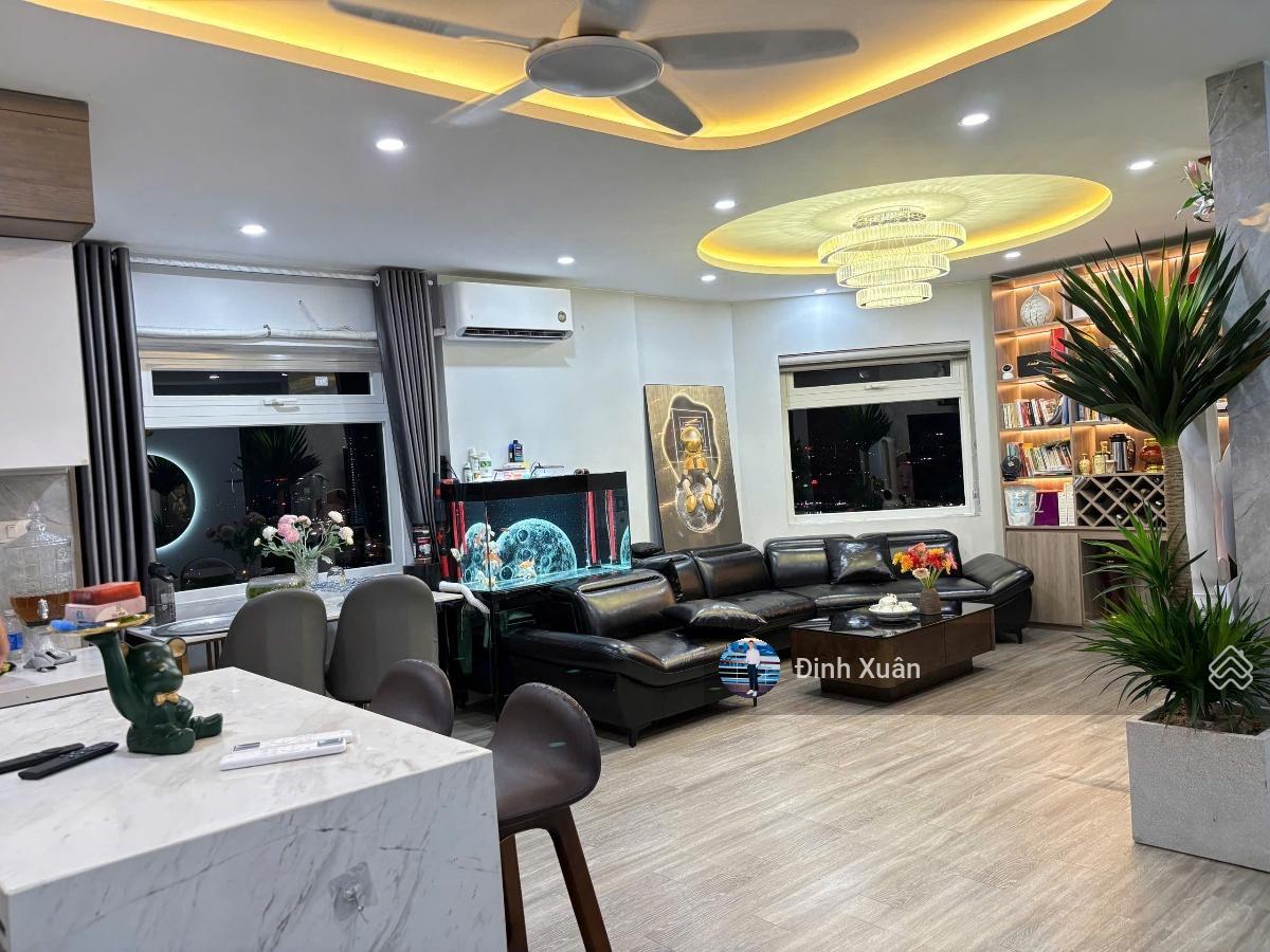 Bán gấp nhà tập thể Đào Tấn - 120m2 - sổ đỏ 45m2 - 4 ngủ 2 wc - thoáng sáng - oto dừng đỗ Bán gấp nhà tập thể Đào Tấn - 120m2 - sổ đỏ 45m2 - 4 ngủ 2 wc - thoáng sáng - oto dừng đỗ