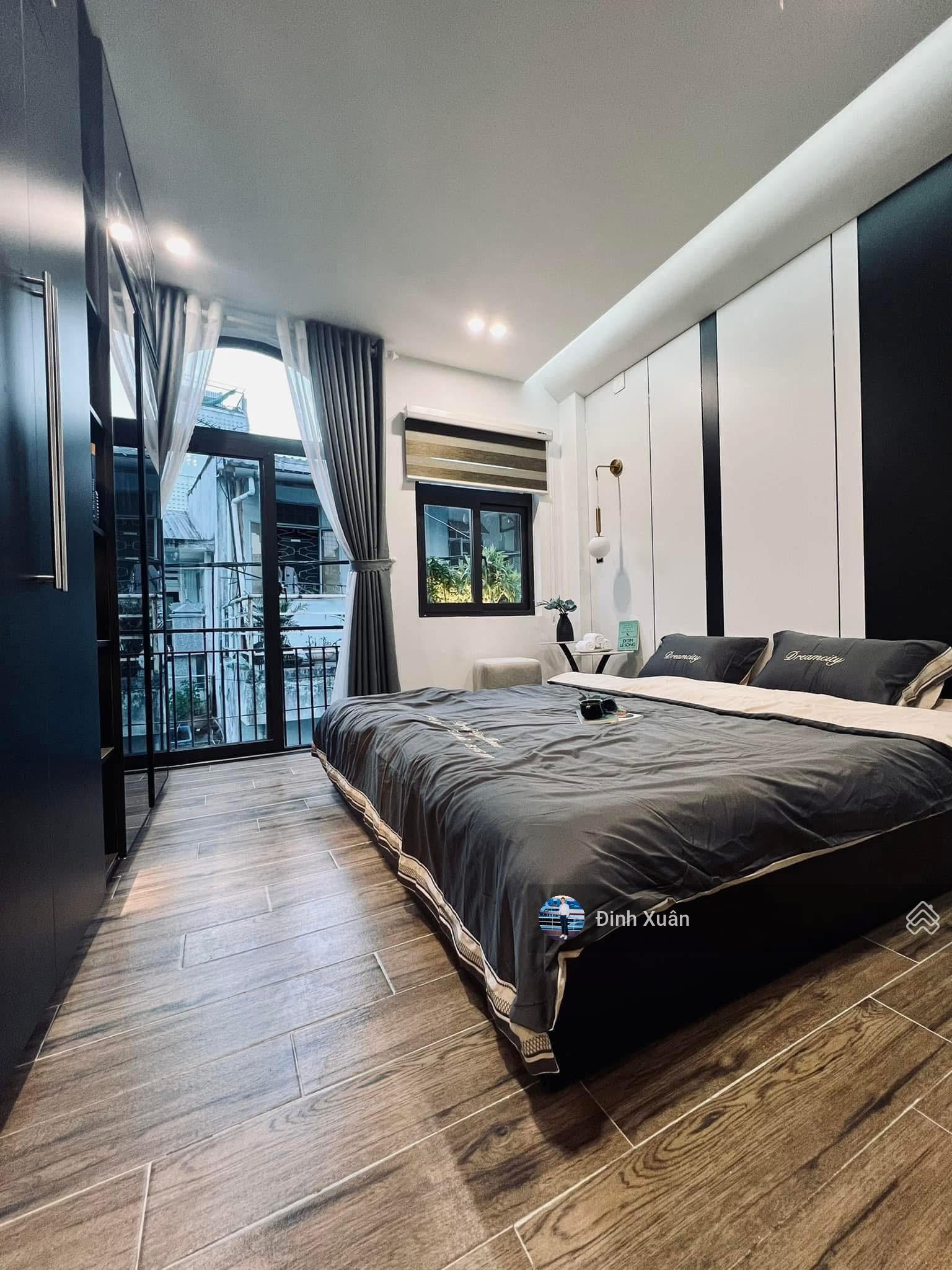 Bán gấp nhà tập thể Đào Tấn - 120m2 - sổ đỏ 45m2 - 4 ngủ 2 wc - thoáng sáng - oto dừng đỗ Bán gấp nhà tập thể Đào Tấn - 120m2 - sổ đỏ 45m2 - 4 ngủ 2 wc - thoáng sáng - oto dừng đỗ