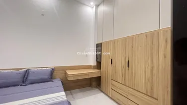Bán nhà 2 tầng MT Nguyễn Công Hoan thông Tôn Đức Thắng, ngay bên hông bến xe. Nhà kiên cố, sạch đep