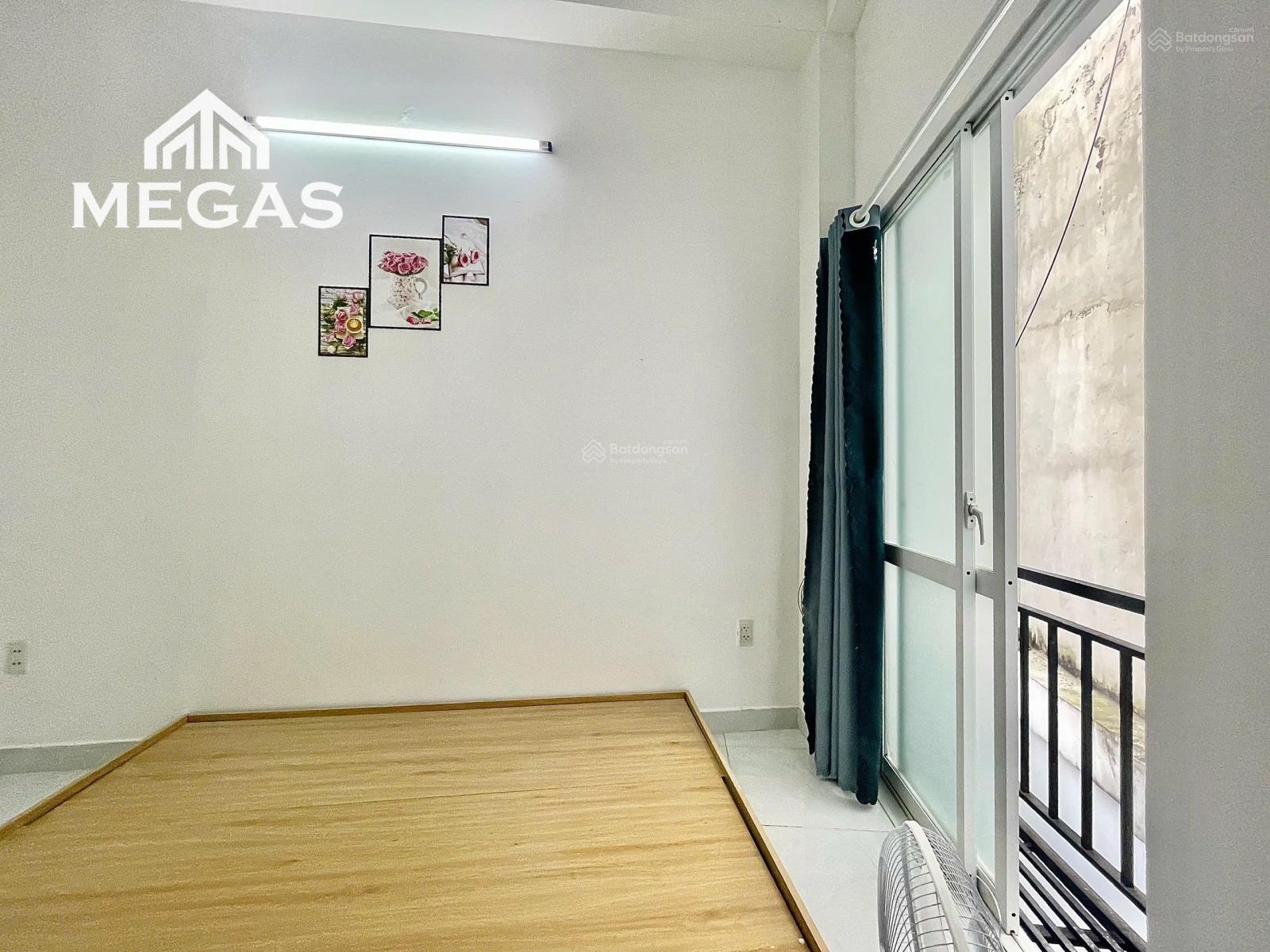 Studio ngay Phạm Văn Đồng, tiện ra chơi Bà Chiểu, sân bay, trường Vlu Cs2, IUH