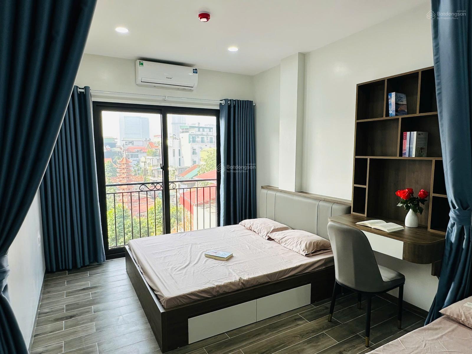 Bán tòa CHDV Thành Thái Cầu Giấy 180m2x7T, dòng tiền 2.5 tỷ/năm