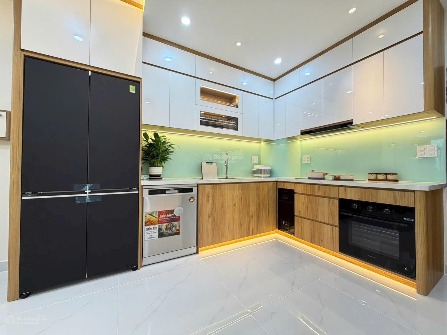 Bán gấp căn hộ chung cư Sky Garden I, 5,69 tỷ, 71,4m2, 2PN, 1WC, Tân Phong, Q7, HCM