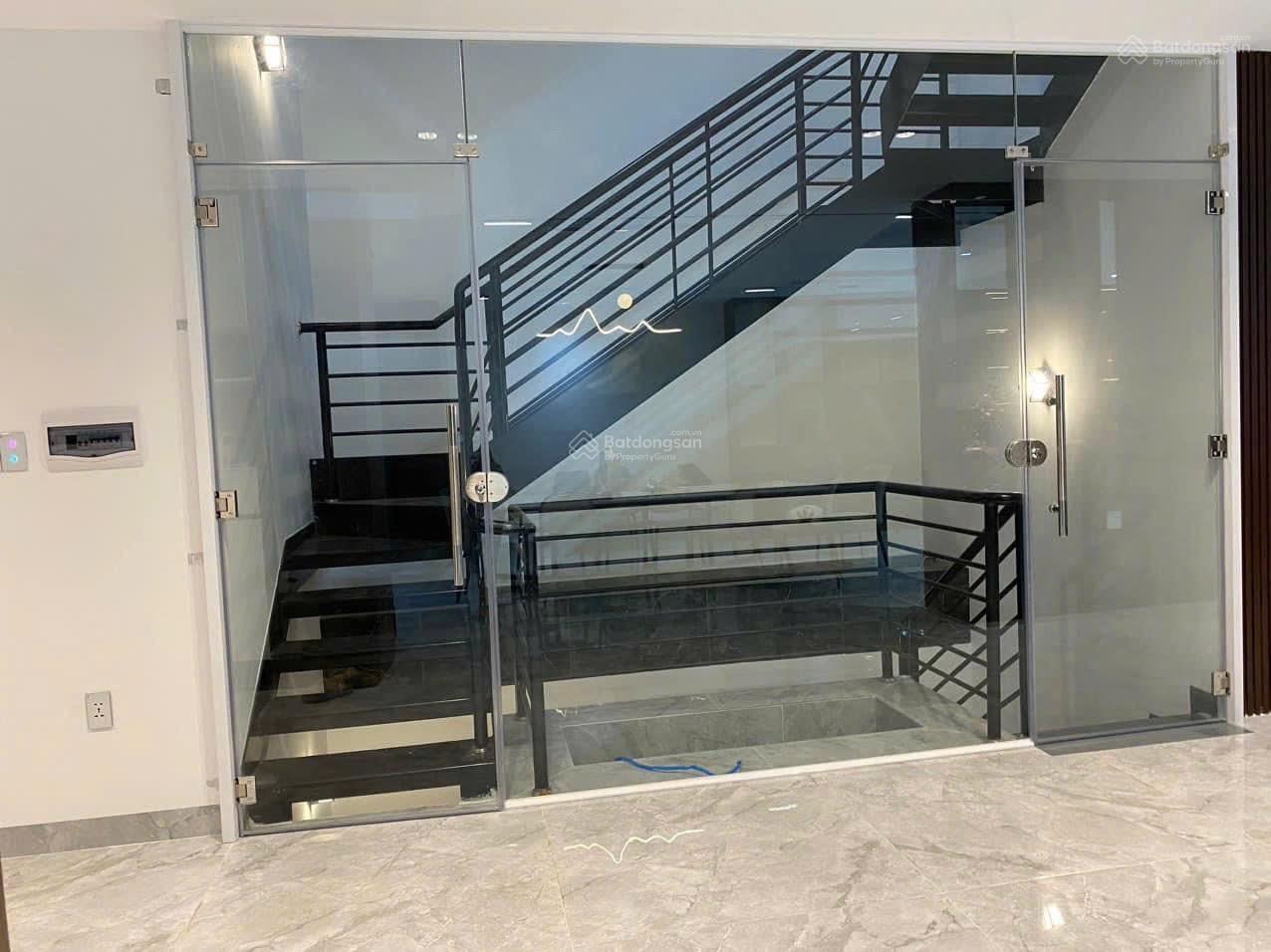 Nhà Khu đô thị VCN Phước Long cạnh đường số 28