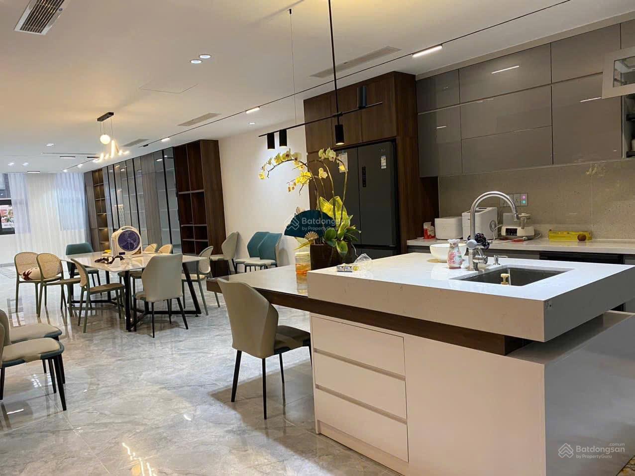 Nhà Khu đô thị VCN Phước Long cạnh đường số 28