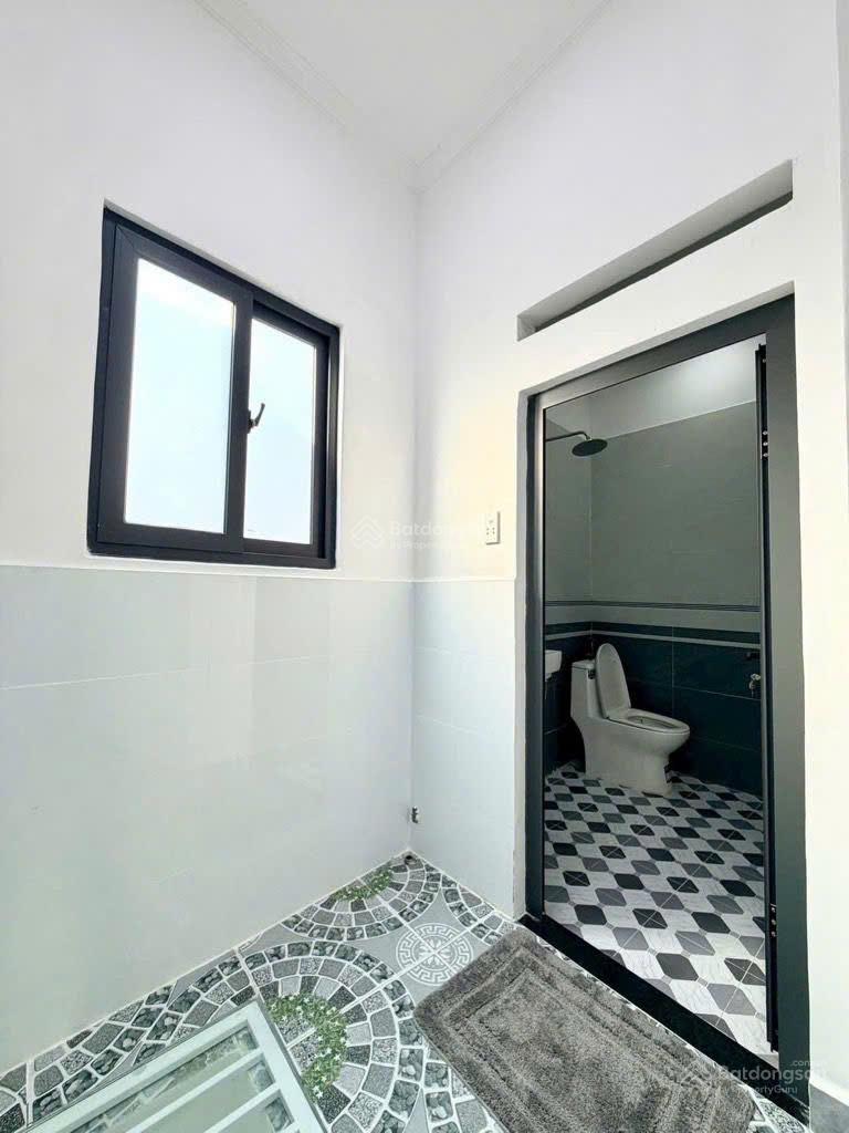 Nhà 2 tầng FULL NỘI THẤT đường LÊ VĂN KHƯƠNG sát Chợ THIẾC phường HT, Q12, dt 92m2 (5mx19m) Hẻm Ôtô