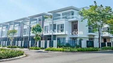 Biệt thự phố vườn Q2 vào ở ngay. MT đường 20m, 3,5 tấm bán gấp