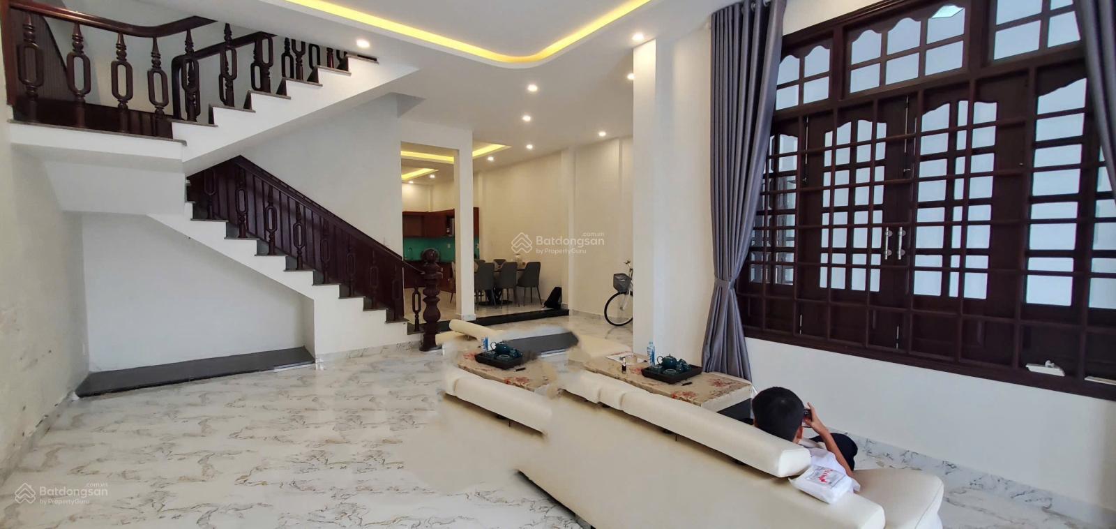 Cho thuê nhà đẹp mới mặt tiền đường 10m5 36 Nguyễn Hàng Chi - Đà Nẵng