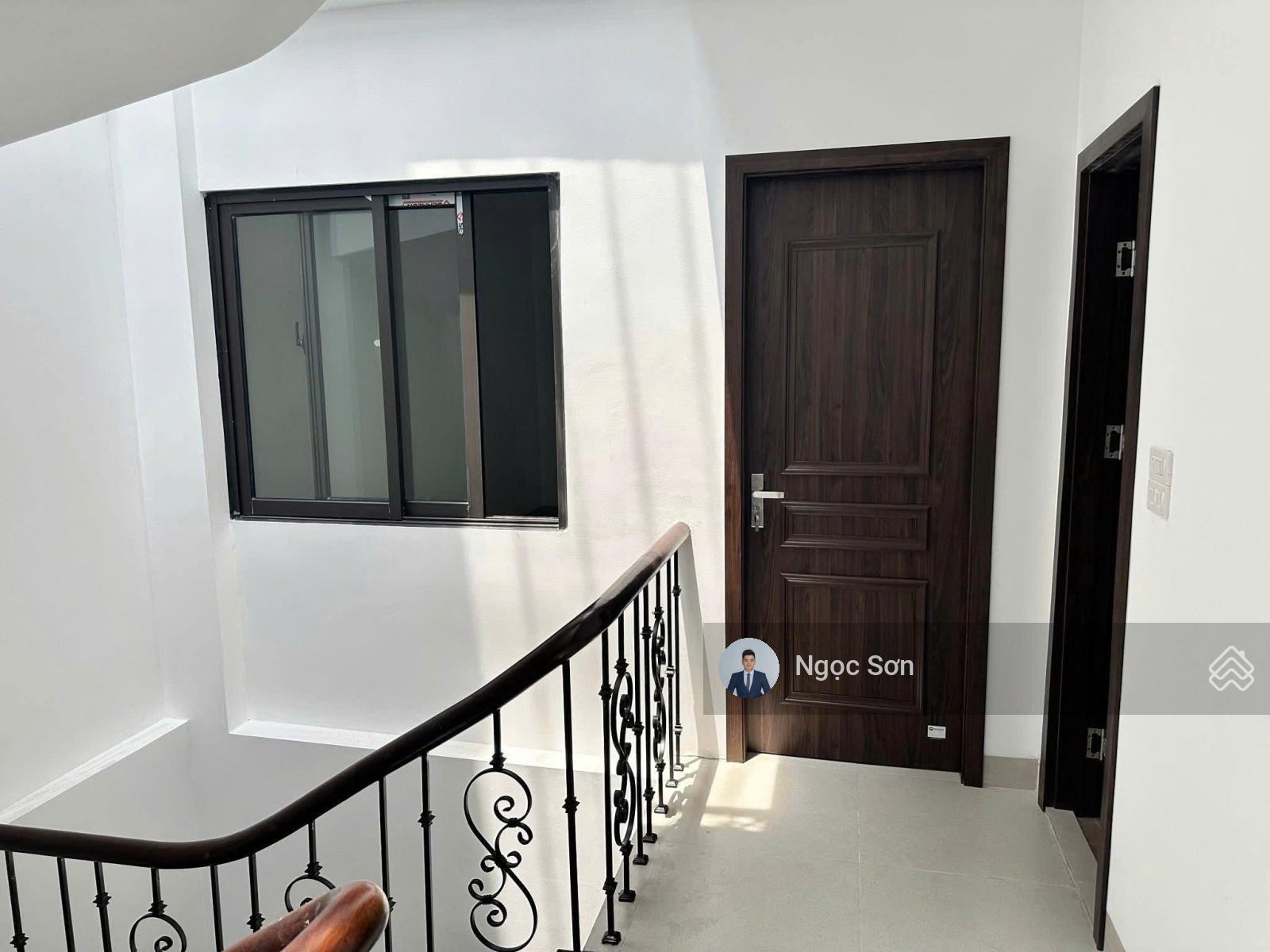 Chính chủ cho thuê nhà vườn khu D Geleximco hoàn thiện đẹp giá thương lượng