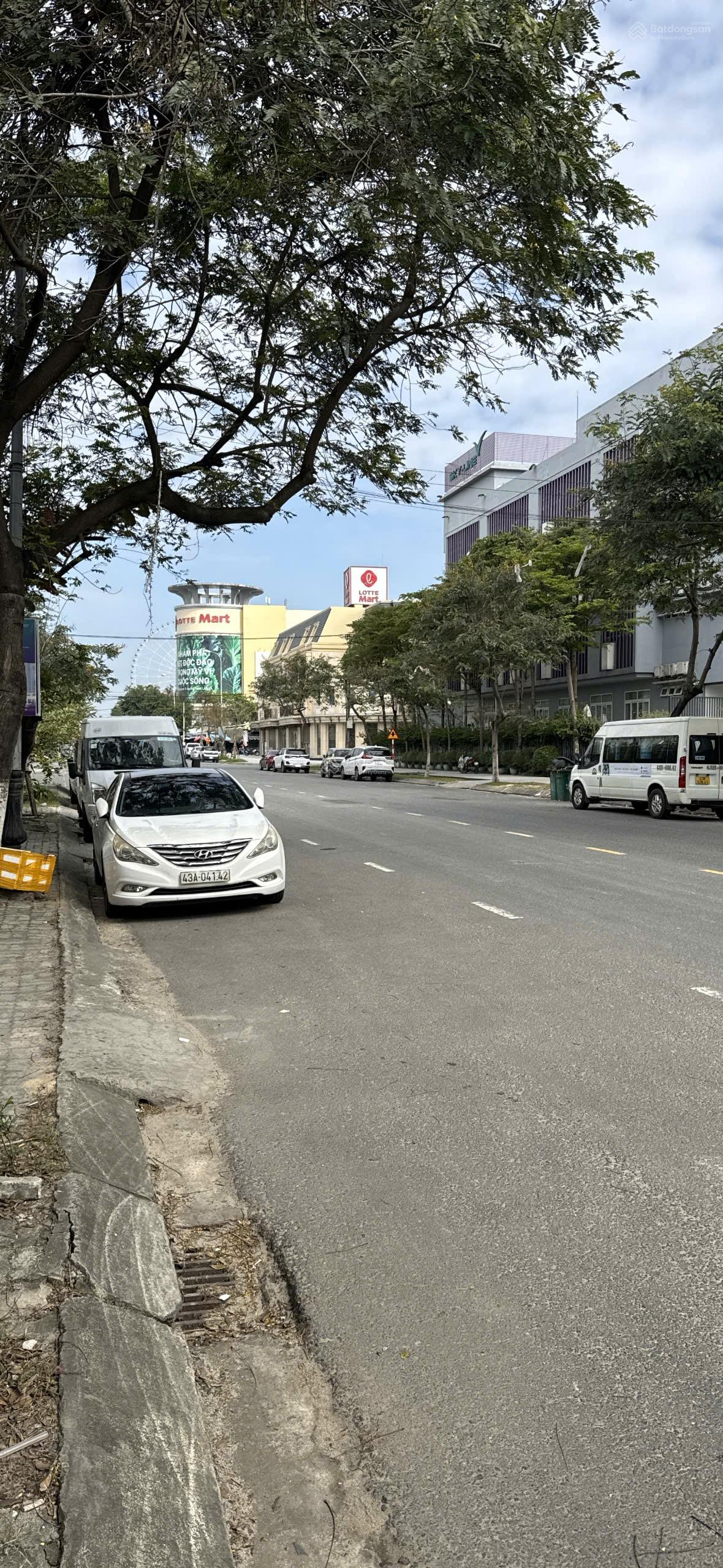 Đất đường 15m Trần Đăng Ninh cạnh Pavillon,Trường QT SkylineDT 125,2m2 giá 12,2 tỷ LH 0935 121 ***